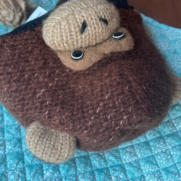 Delux adorable kids monkey beanie winter hat with buttons excellent condition - Picture 10 of 13